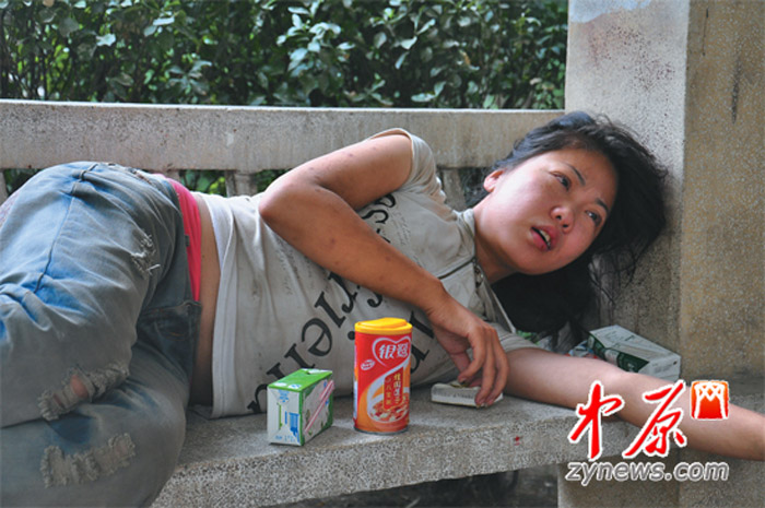 郑州海归流浪少女身材高挑 曾在北京一家电视