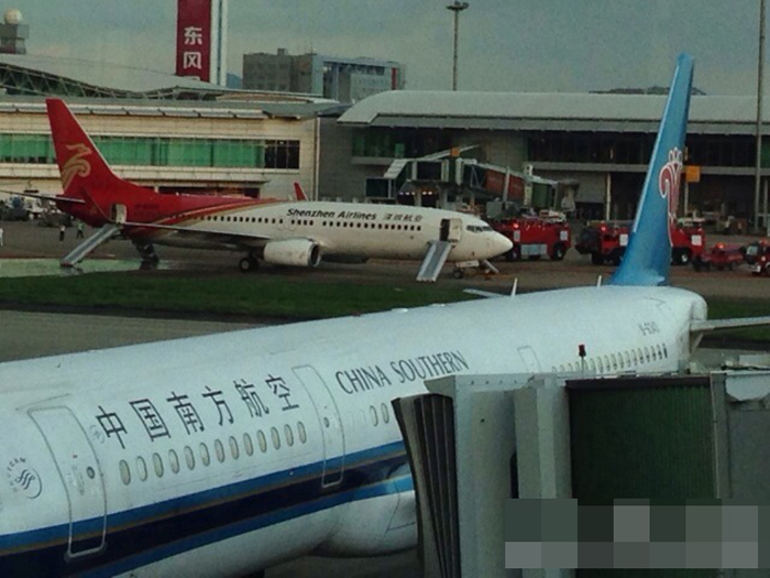 高清:深圳飞北京航班发生火警伤12人