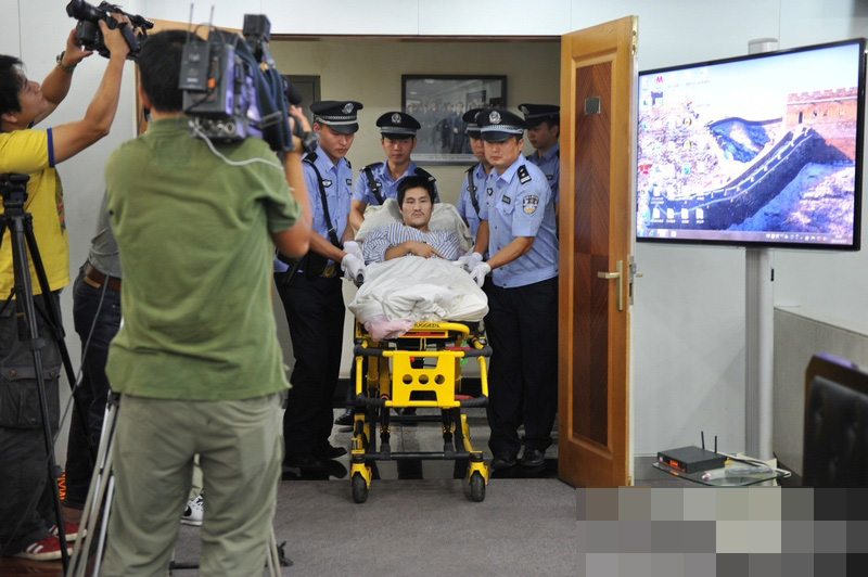 高清:首都机场爆炸案开审