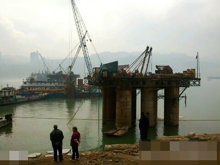 高清:重庆丰都在建长江二桥发生垮塌事故