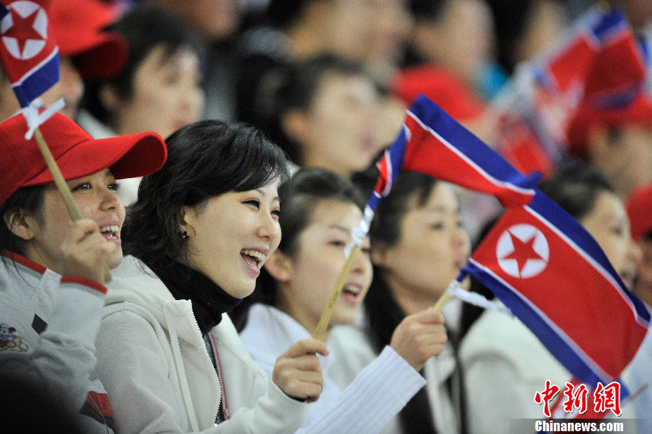 东亚运动会:朝鲜夺男足金牌 朝美女啦啦队抢眼