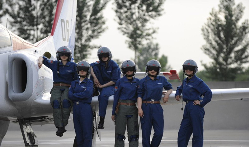 ˫ѧʿ�߻���Ů����Ա�����ع⡣ʢ�ĵ�Ӫ���������ű�ҵ����ζ�������ڿվ��ھ���Ů����Ա������˫ѧʿ�߻���Ů����ѧԱ���ԣ����Ǿ��������������ĵ�һ�Σ��������������ĵ�һ�Σ�ʹ���ǽ����س����ˣ����Ӳ���ˡ������������ϸ��