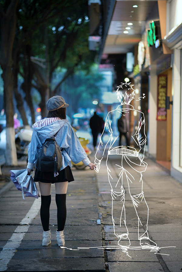 今年情人节前，网友“西行寺-吃货子”拍摄了一组特殊的“情侣”照，展现了女孩与二次元男友的相处场景。