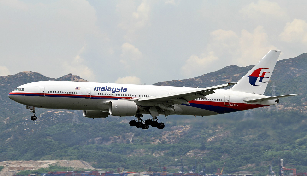 一架马来西亚客机在乌克兰东部坠毁 直击坠毁