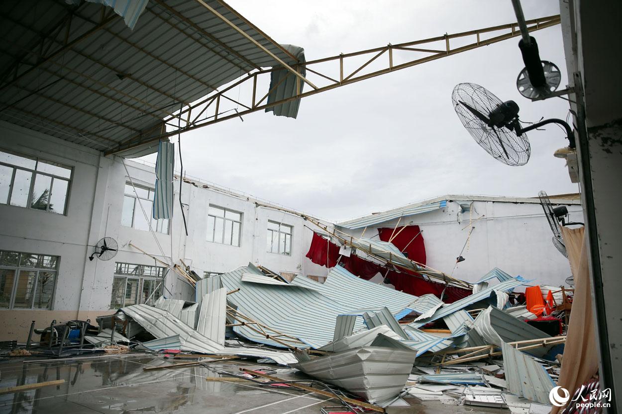 人民网记者亲历超强台风威马逊过境48小时