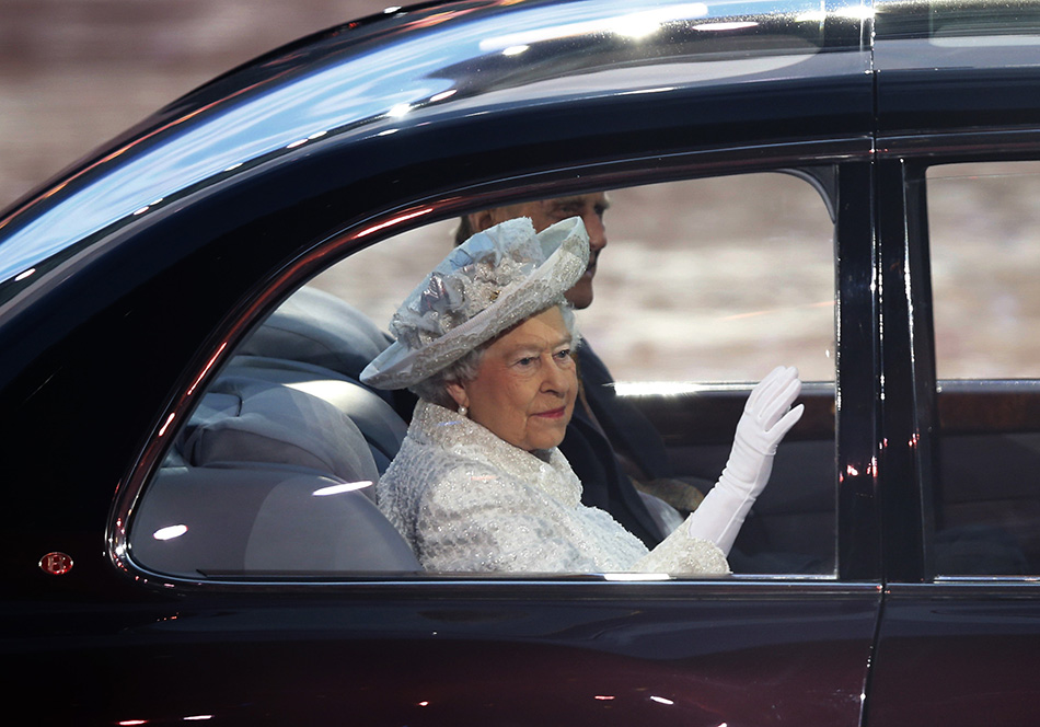 英女王出席英联邦运动会开幕式