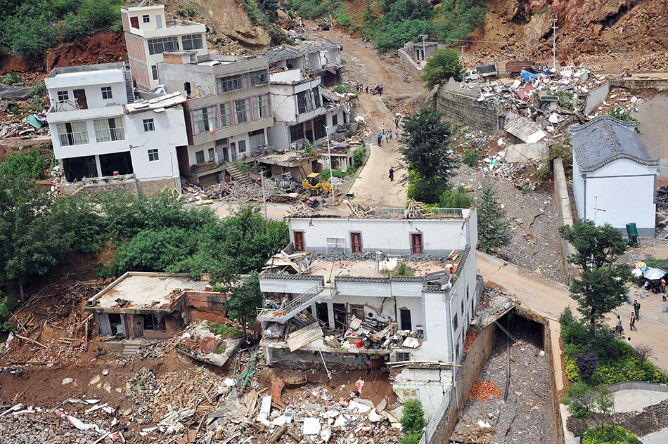 云南鲁甸地震遇难人数增至398人 108.84万人受
