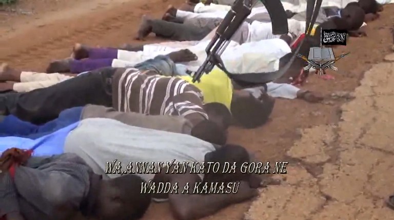 当地时间2014年8月24日极端组织“博科圣地”处决俘虏。（环球网）