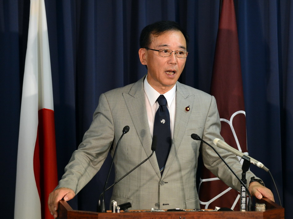  9月3日，在日本东京自民党总部，自民党新任干事长谷垣祯一会见记者。