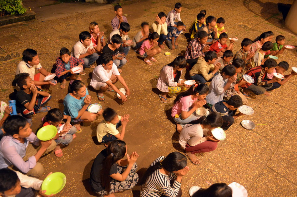 柬埔寨纪念传统节日亡人节