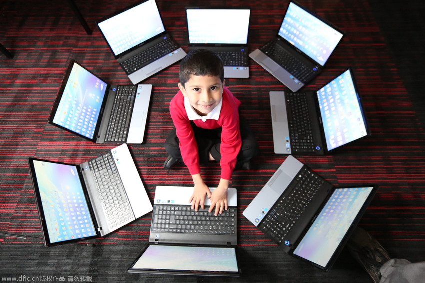 英国6岁电脑天才成为年龄最小微软认证专家 