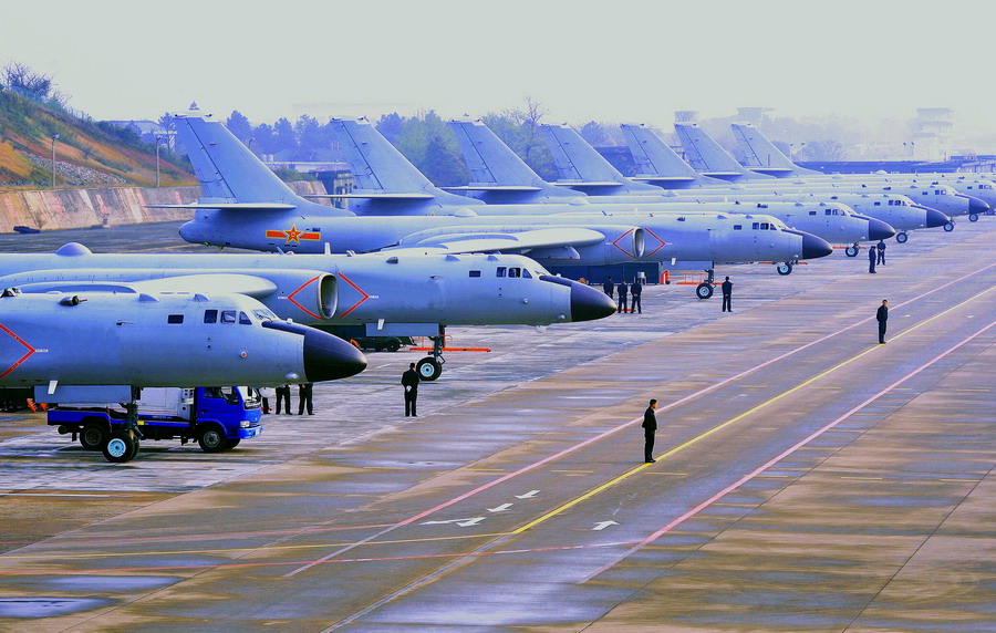 中国空军首次赴西太平洋开展远海训练