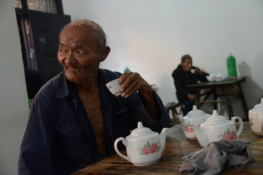 �����Ļ����»��㡱ͩ����Ӱ�ɷ���Ʒ��2��