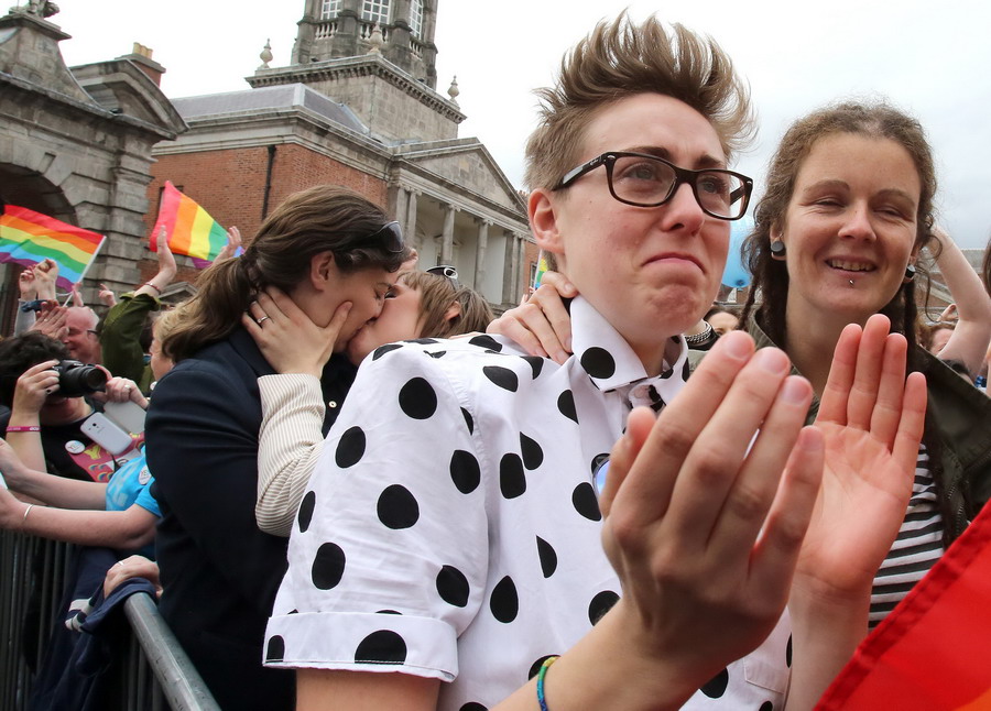 爱尔兰公投批准同性婚姻合法化