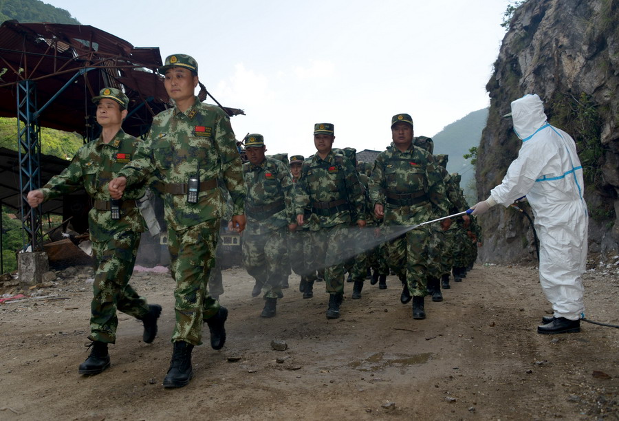 中国武警交通救援大队完成赴尼抗震救灾任务回