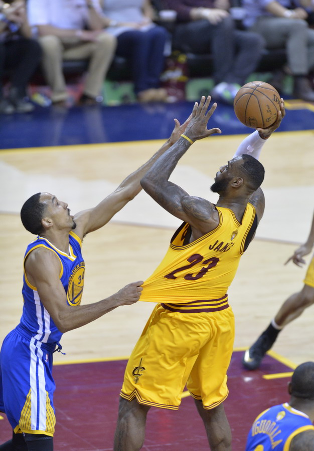 NBA总决赛:骑士胜勇士