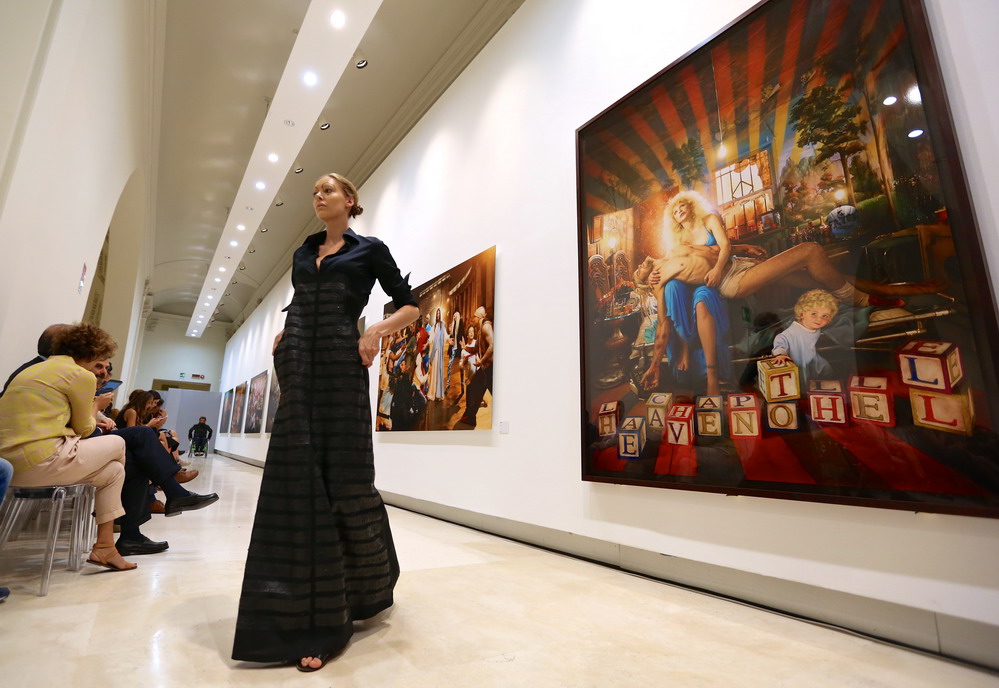 欧洲设计学院毕业生和她们的毕业时装秀