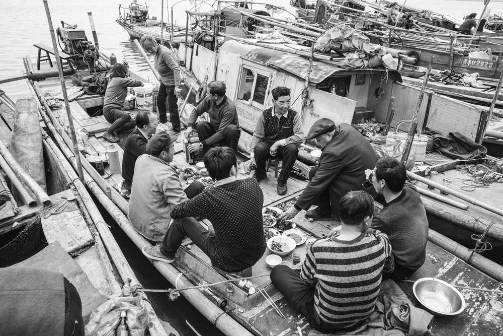 ��Ϊ������ý������˺÷��ˣ����ǻ�Լ��һ��ԡ�Ů�������˷����������ȳԡ�������ˮ���˼ҡ�Ԭ����