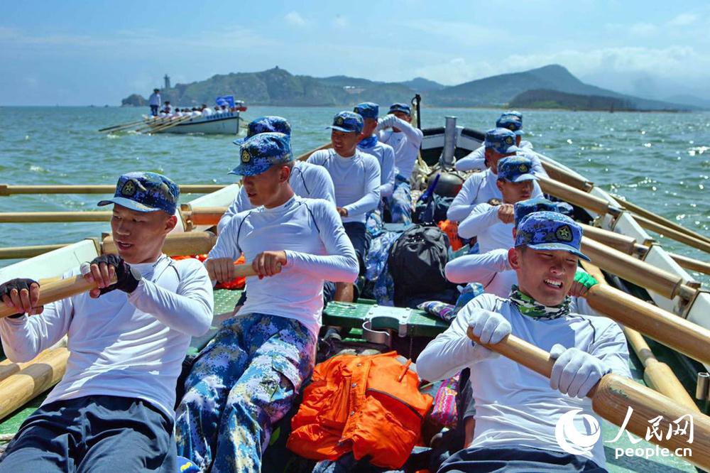 海军大连舰院横渡渤海海峡舢板邀请赛胜利闭幕【8】