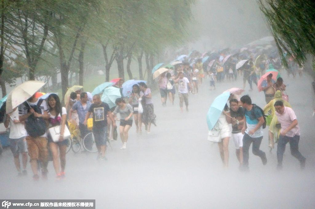 “苏迪罗”逼近杭州迎暴雨天气
