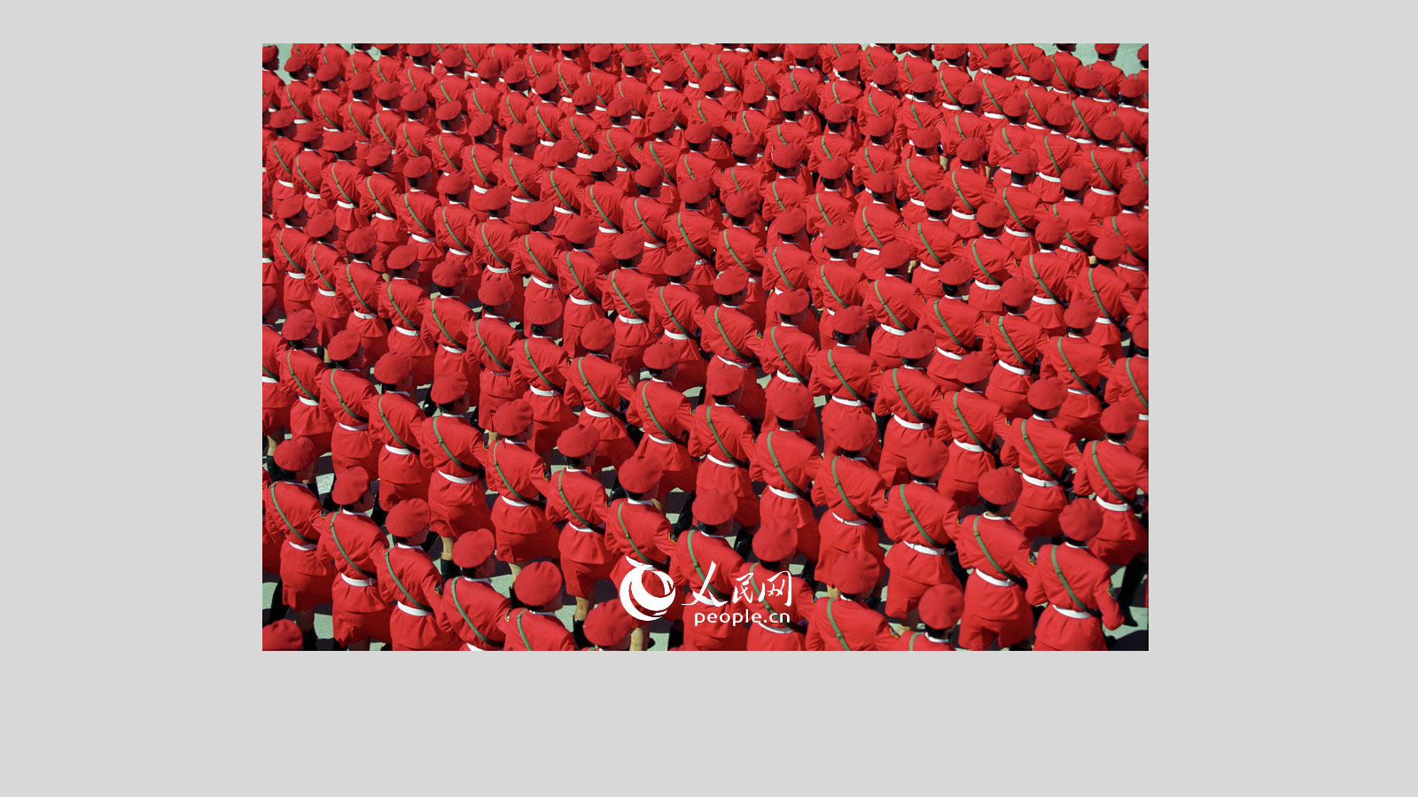 1999�����50�����ı��е�Ů������ӡ����츻��