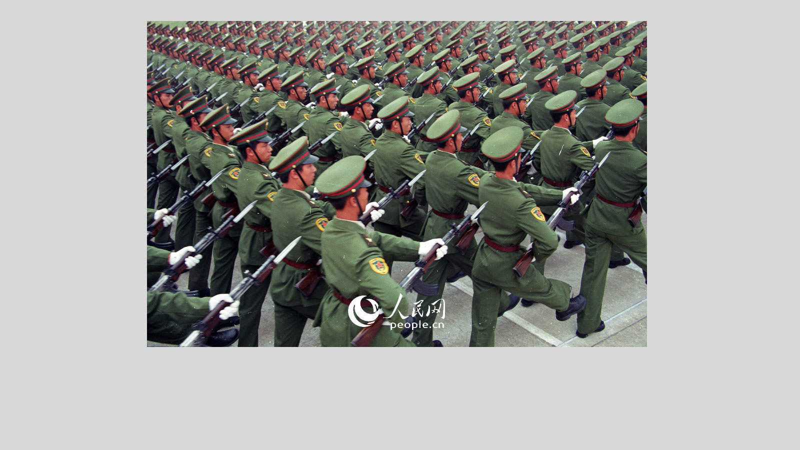  1999�����50�����ı��е�Ԥ���۲��ӷ��ӡ����츻��