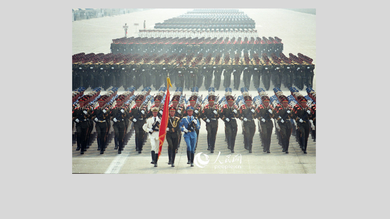  1999�����50�����ı��е����̱����ӡ����츻��