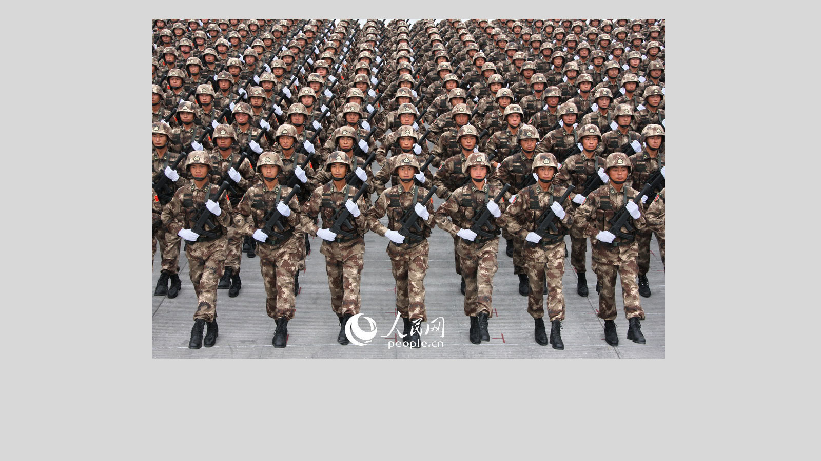 行动的步兵 库存图片. 图片 包括有 同志, 枪炮, 纵向, 责任, 衣裳, 肌力, 国家, 屏蔽, 字段 - 55352753
