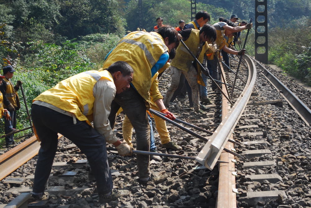 图片故事:川黔铁路线上的集中修