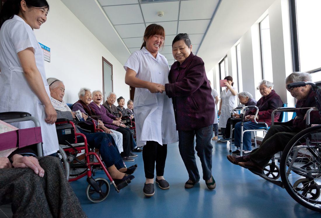 ������ů�˼䡷 ������Ƽ/��Ӱ