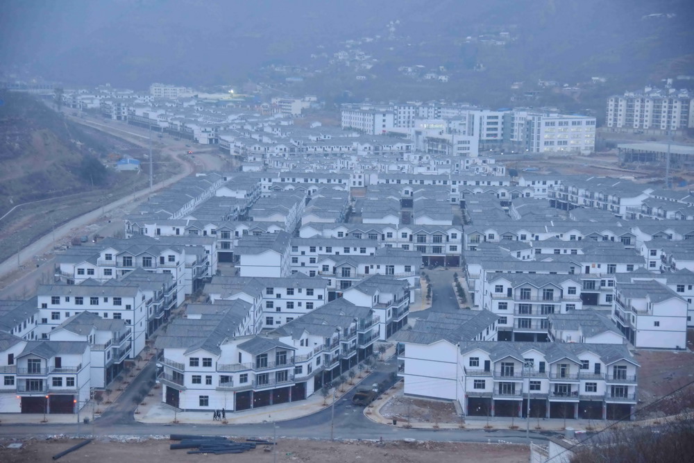 新家园从废墟中崛起--云南鲁甸地震灾区见闻