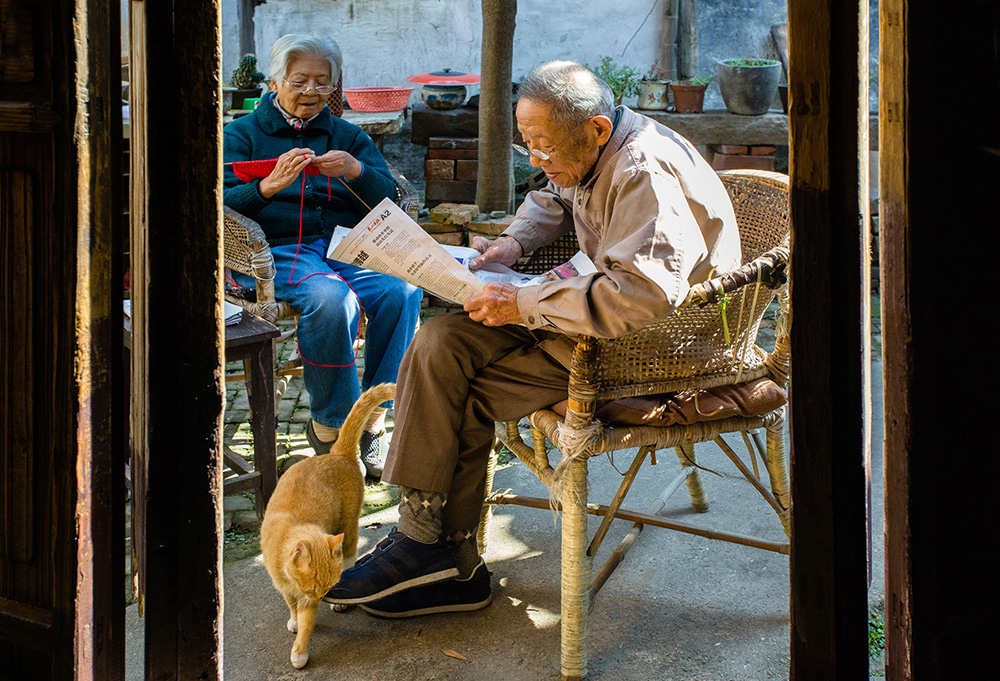 3����͡�(ľ��亣�Ҳ��ľ��亣���ǧ�������ĹŽ����֣�ľ���2��ס��һ���Ϸ򸾣���������ά�������ͽ����ʦ������82����䡣��λ��Ů���ѳɼ���ҵ��������������լ���Ҹ��ذ������꣬��ɽ�ձ�������ÿ��ض��ı�ֽ��)