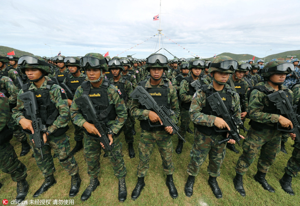 中泰两国举行海军陆战队联合演习