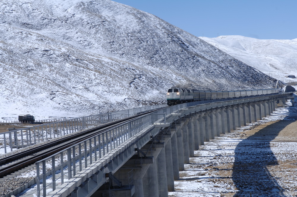 铁路时代的雪域高原青藏铁路通车10周年5