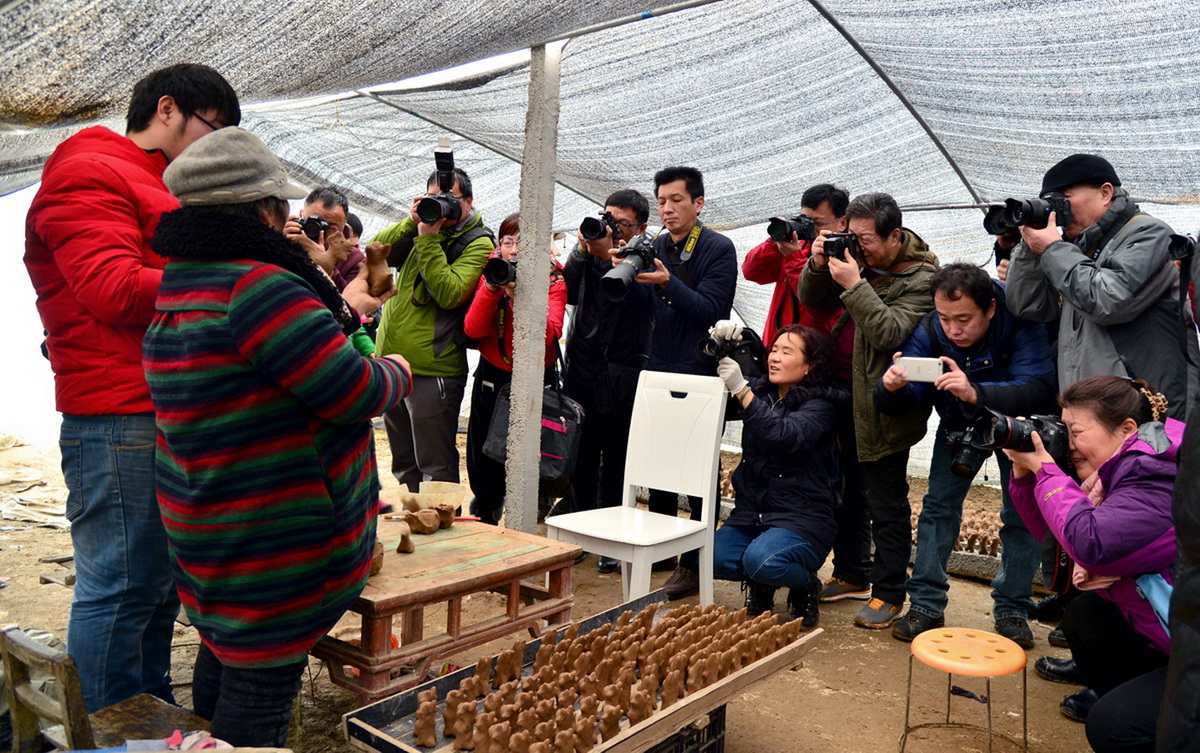 10.2017�й��������ͻ��֡��»��㡱����־Ը�߷����š�