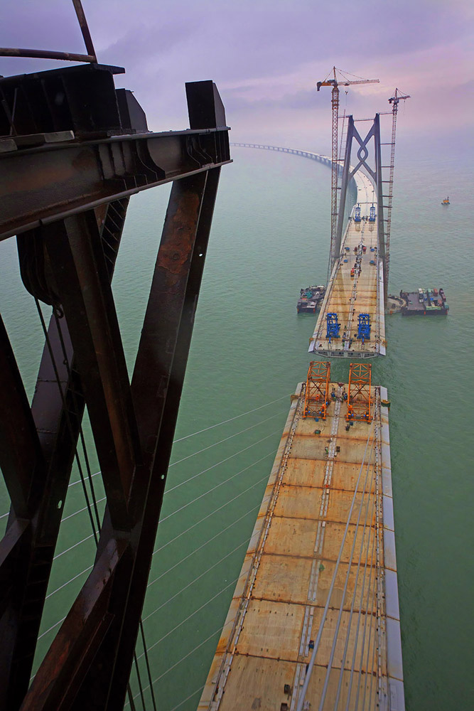 11《建設港珠澳大橋》