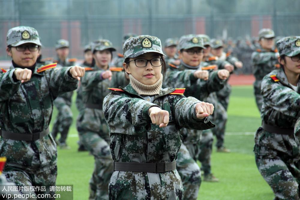 ���ݣ���У������ѵ ѧ������ȭŪ������6��