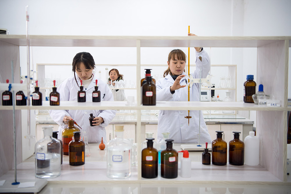 ������Ա�������з���԰��ҵ���޹�˾���о������о�ţ��������2��21���㣩��