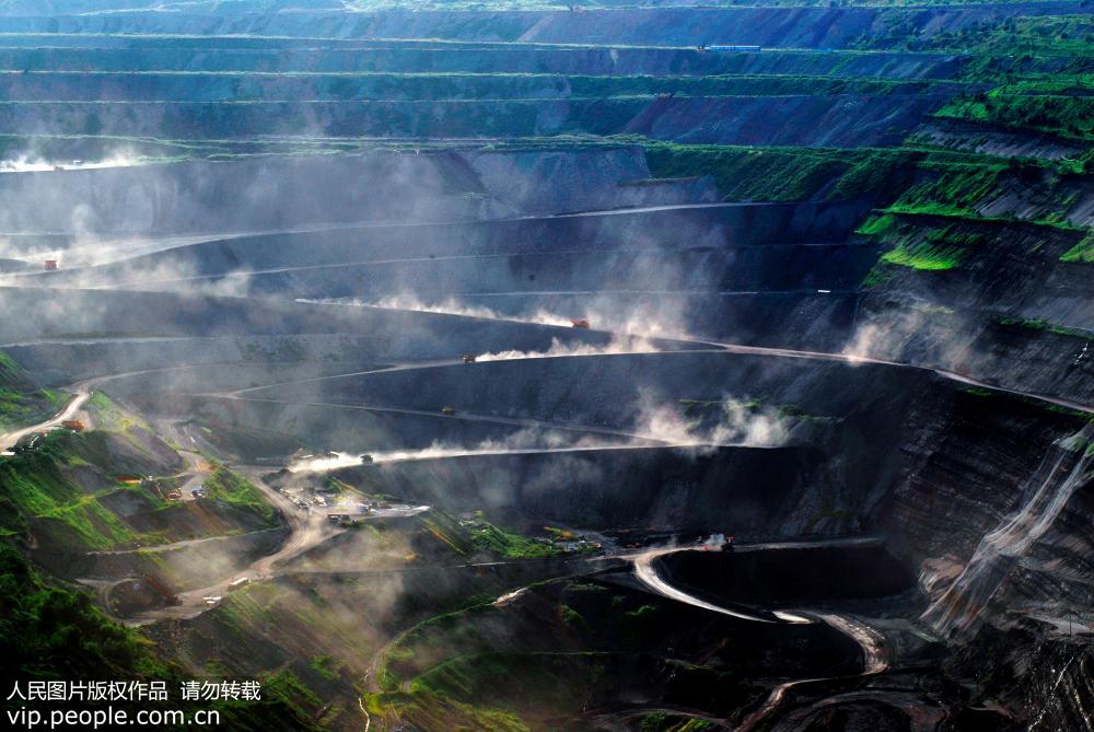 鳥瞰亞洲最大的露天煤礦：撫順西露天礦【3】