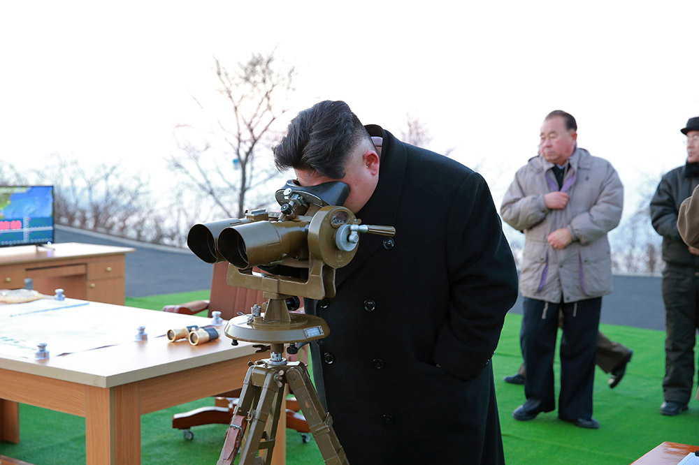 金正恩指導朝鮮人民軍發射4枚彈道火箭【3】