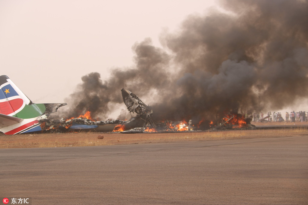 南蘇丹客機著陸時失事 1名中國乘客脫險