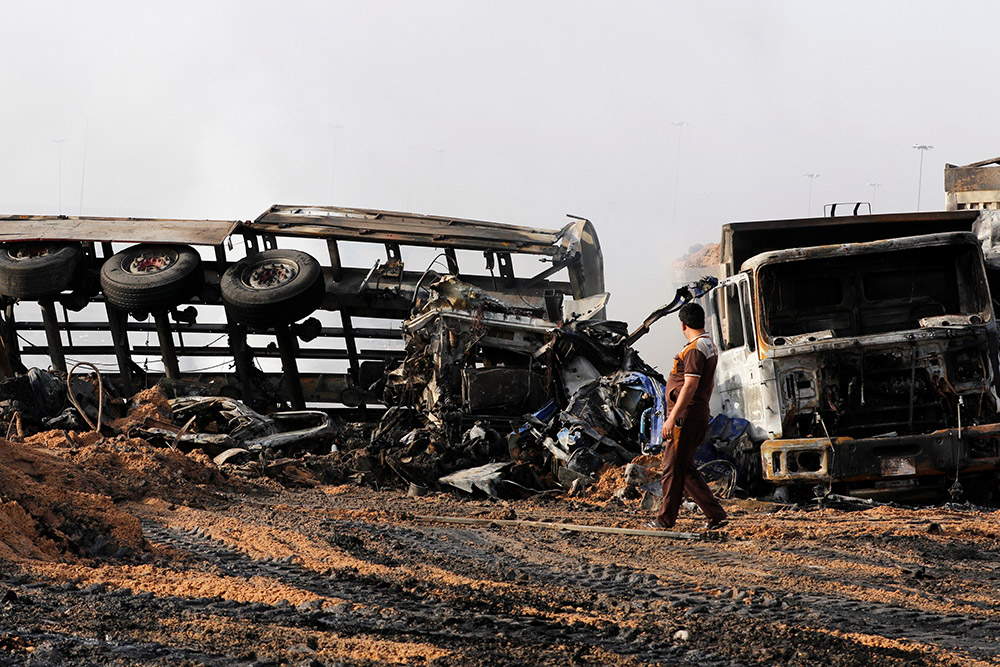 3��30�գ��������˰͸���ϲ���һ�������ڱ�ը�ֳ��鿴�����к����»���/·͸