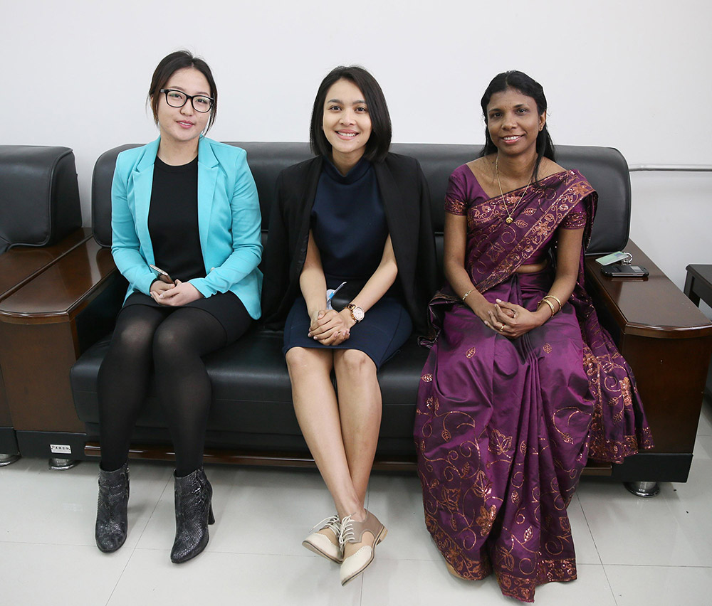 4��14�գ����������������ũ�ֿƼ���ѧ���ֽ��У���ͬѧ����һ��