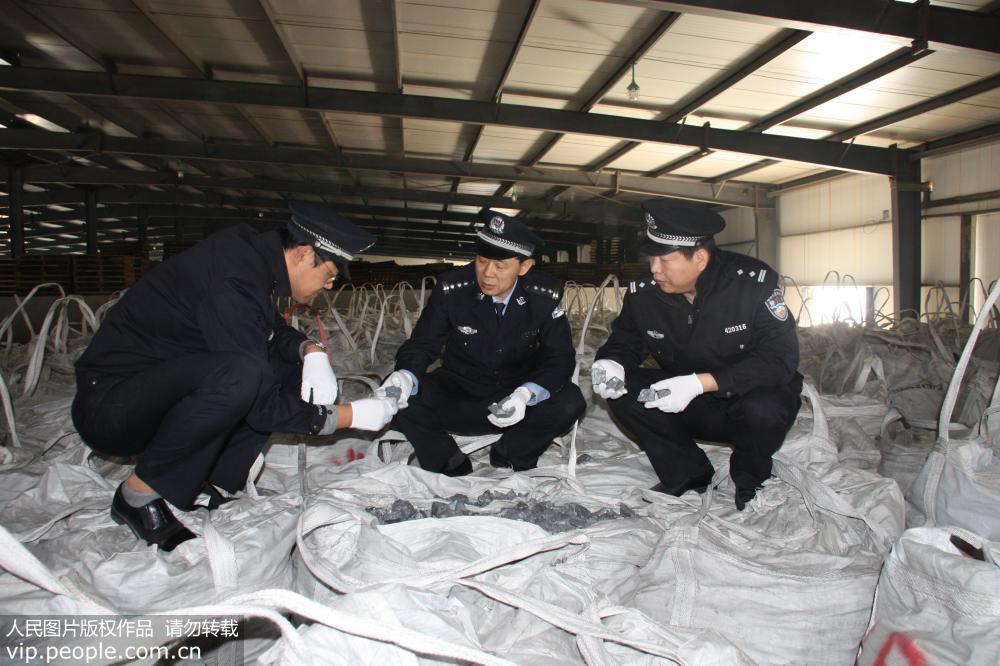 青島海關海警聯合破獲6.5億元資源性礦產品出口走私案
