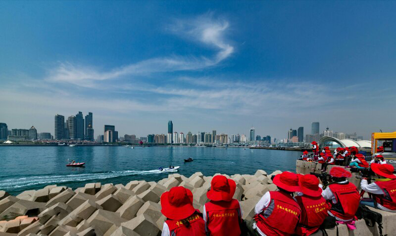 3.�̺����죬Ů��Ӱ�ҳ�Ϊ���ʷ�������һ�������羰�ߡ�