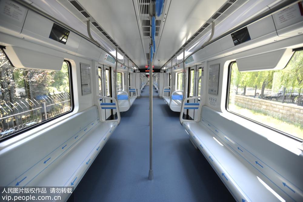 中國首款山地型地鐵在中車四方下線【4】