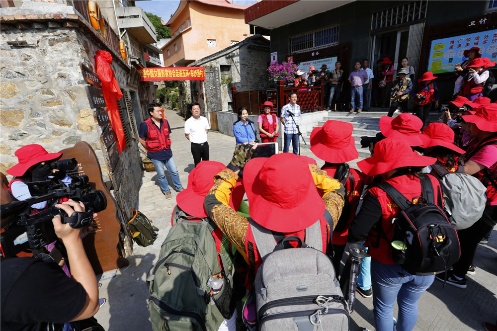 2.�й�Ů��Ӱ��Э�ᴴ�����ع�����ʽ�����޻���Ӱ