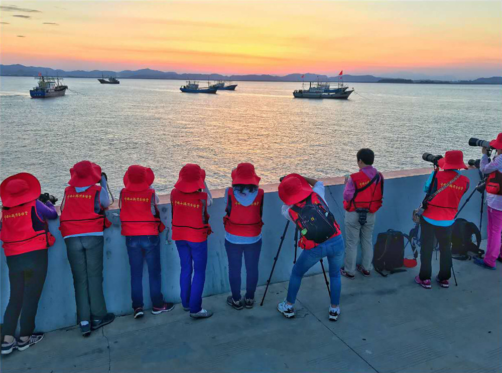 13.Ů��Ӱ�Ҳɷ紴�����ƽ�����Ӱ