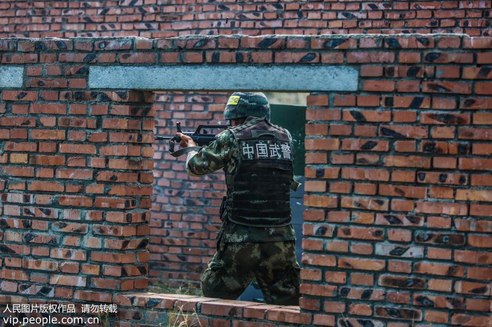 �侯ɽ��Χ��ս��ѵ�� ���ֲ����ӡ�˲�䱻���С�5��