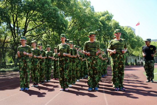 浙江德清：新生軍訓 迎接新學期【3】